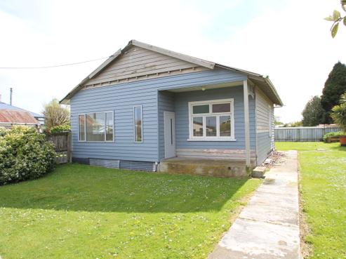 8 Carlyle Street, Mataura