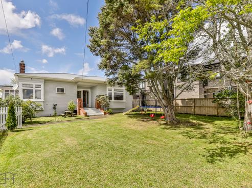 101 Lynwood Road, New Lynn