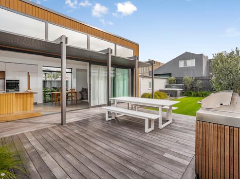 99 Richmond Street, Petone
