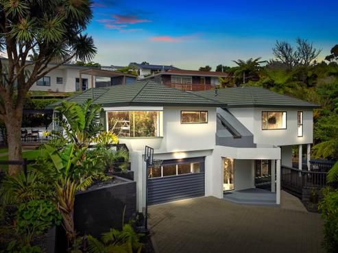 84 Dorset Avenue, Lynmouth