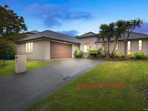 5 George Deane Place, Greenhithe