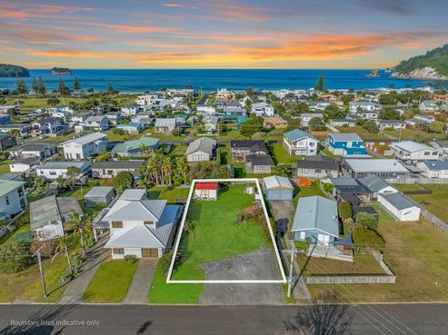 210 Hauturu Street, Whangamata