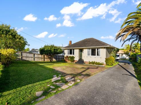 29 Beaubank Road, Kelston