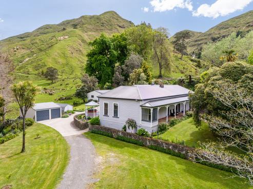 1231 Aropaoanui Road, Tutira