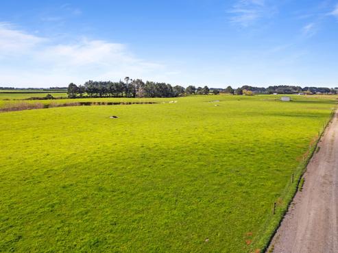 2002 Eltham Road, Manaia