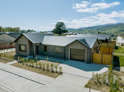 6 Booth Drive, Cromwell