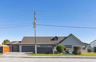 92 Henley Street, WESTPORT