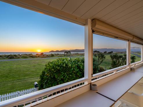 1 Moana Drive, Mahia