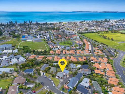16 Orewa Heights Crescent, Orewa
