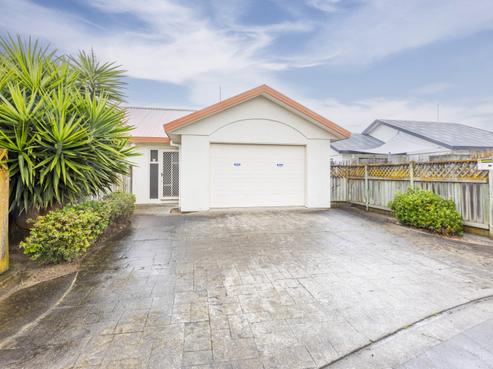2/68 Guppy Road, Greenmeadows