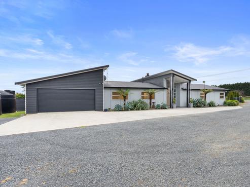 51 Waikawa Beach Road, Manakau