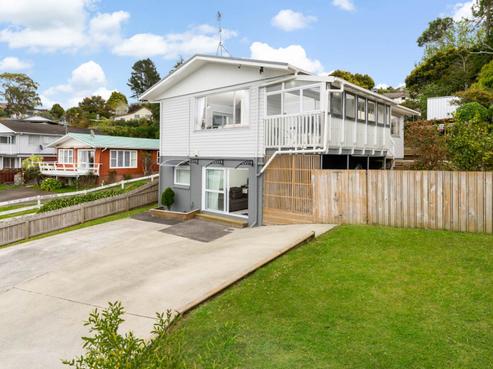 52 Ayton Drive, Totara Vale