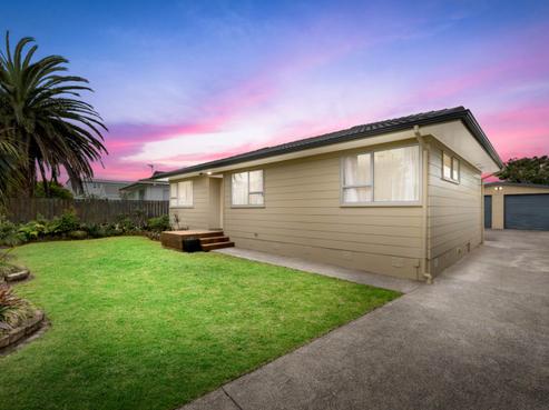 96 Beach Road, Te Atatu Peninsula