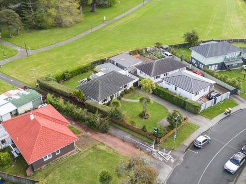 67 Smythe Road, Henderson