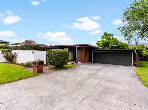 38 Youngs Road, Papakura