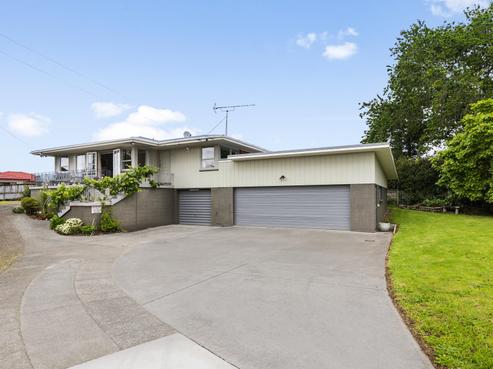36 Youngs Road, Papakura