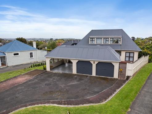 36 Gills Road, Bucklands Beach