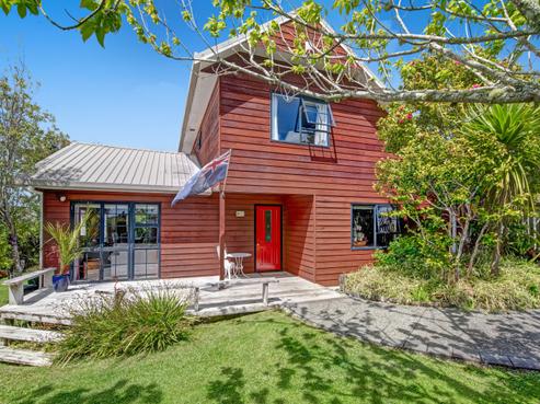 1/8 Rifleman Rise, Unsworth Heights