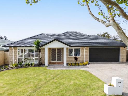 7 Nier Place, East Tamaki Heights