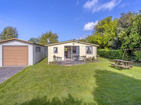 26 Pacific Drive, Southbridge