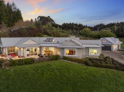 229 Westdale Road, Redwood Valley