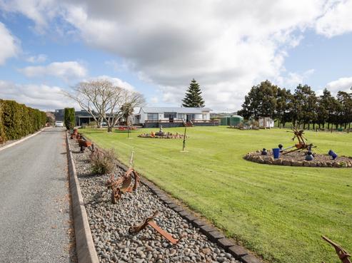 895A Findlay Road, Miranda