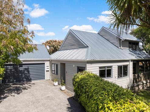 2/16 Duncan Avenue, Te Atatu South