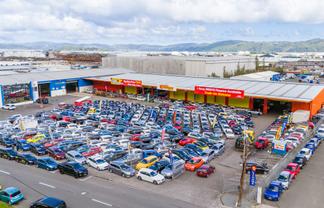 Rare large scale industrial offering 