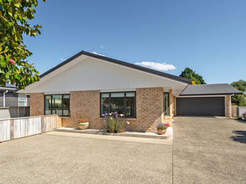 12 Howard Street, Carterton
