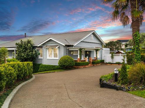 13 Ash Grove, Maungaturoto