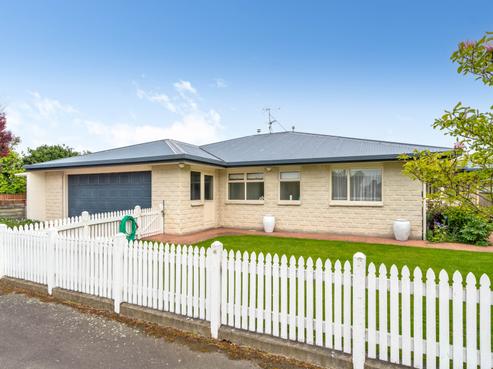 24 Hogg Crescent, Masterton