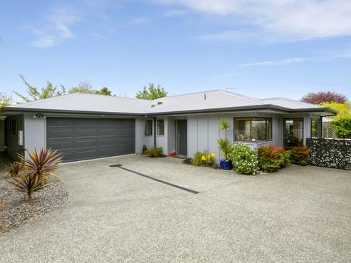 1/9 Sunset Street, Hilltop