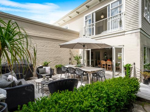 6 Puriri Boulevard, Orewa