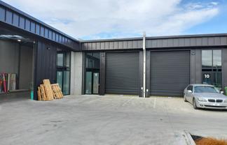 Modern Industrial Unit