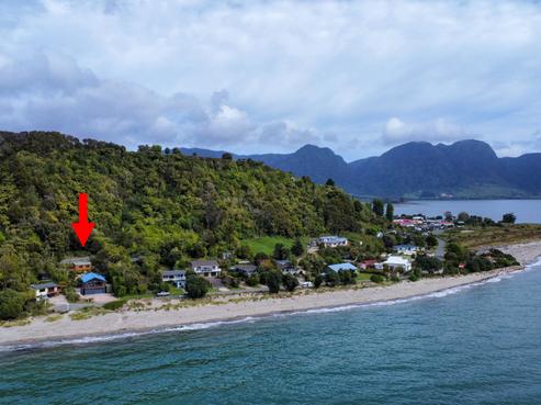 72 Beach Road, Collingwood