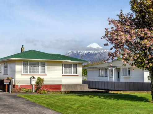 25 Orlando Street, Stratford