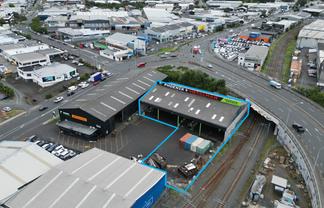 Cost-Effective Warehouse with Yard