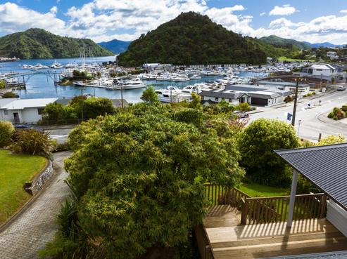 34 Waikawa Road, Picton