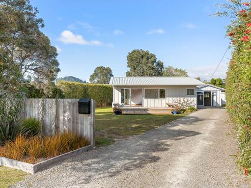 217 Kiwi Road, Whangamata