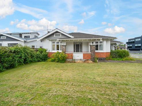 655 Mount Albert Road, Royal Oak