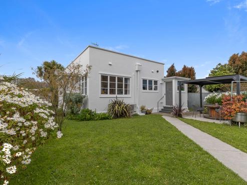 65 Park Road, West End