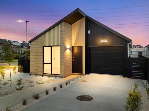 1 Kotiu Place, Massey