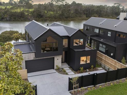 35 Elliot Street, Riverhead