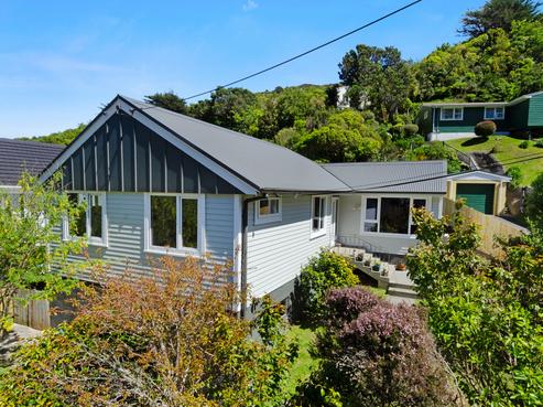 131 Parkvale Road, Karori