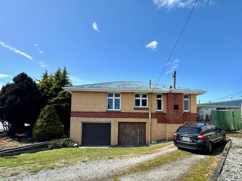 2 Centennial Avenue, Balclutha