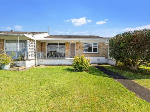 4/35 Elliot Street, Papakura