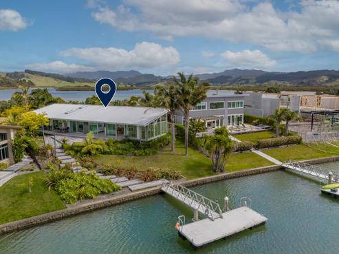 18 Hei Esplanade, Whitianga