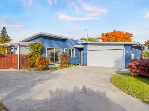 31 Wiltshire Drive, Huntington