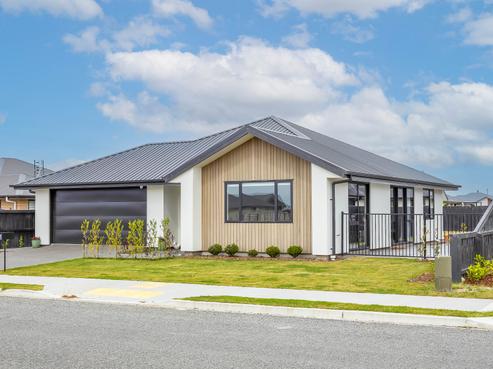 74 Hilton Drive, Amberley