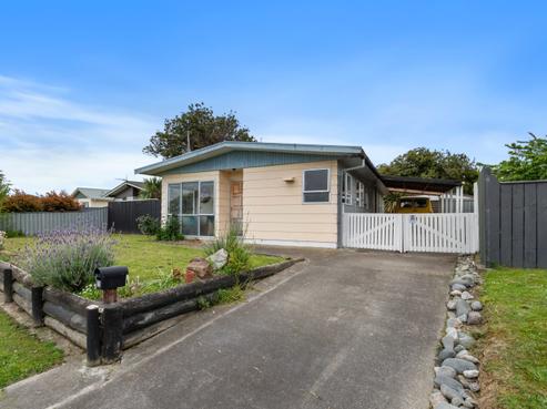 12 Aitken Street, Bulls